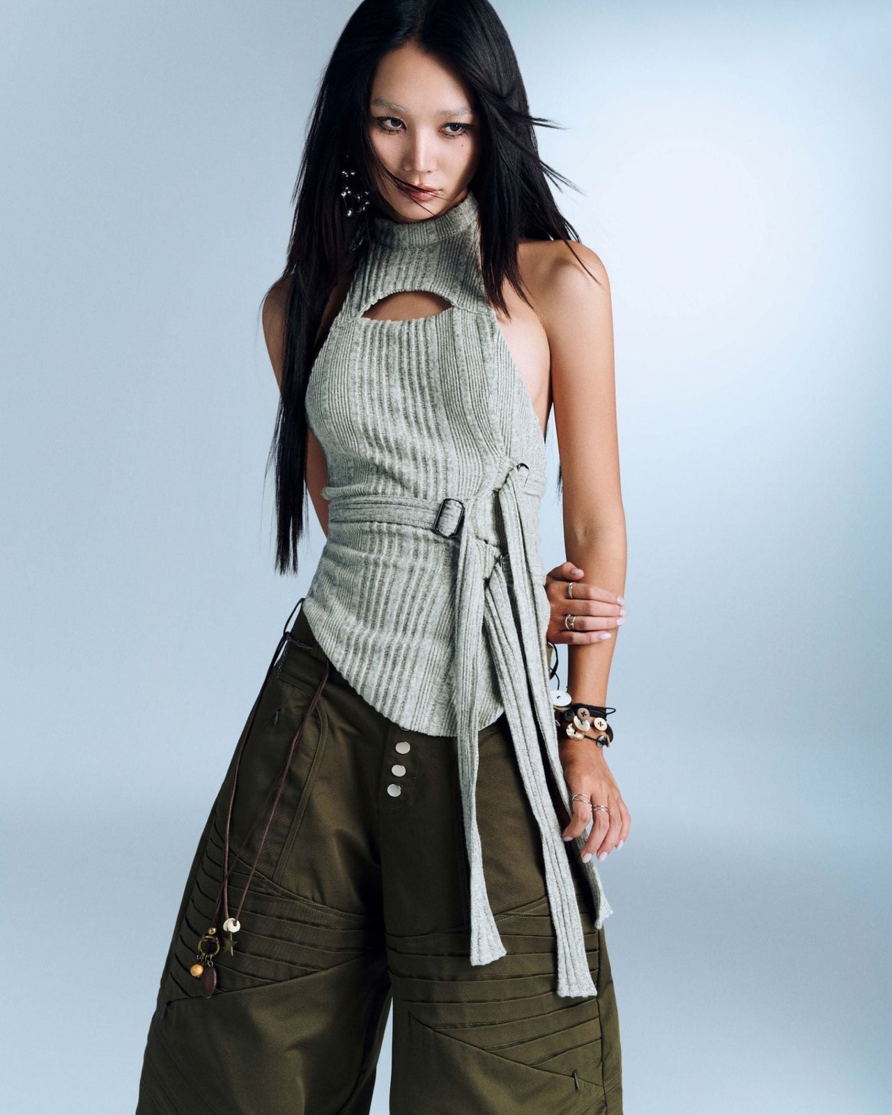 BUNNYHILL -T-B175 RUBY TOP 露背高領上衣