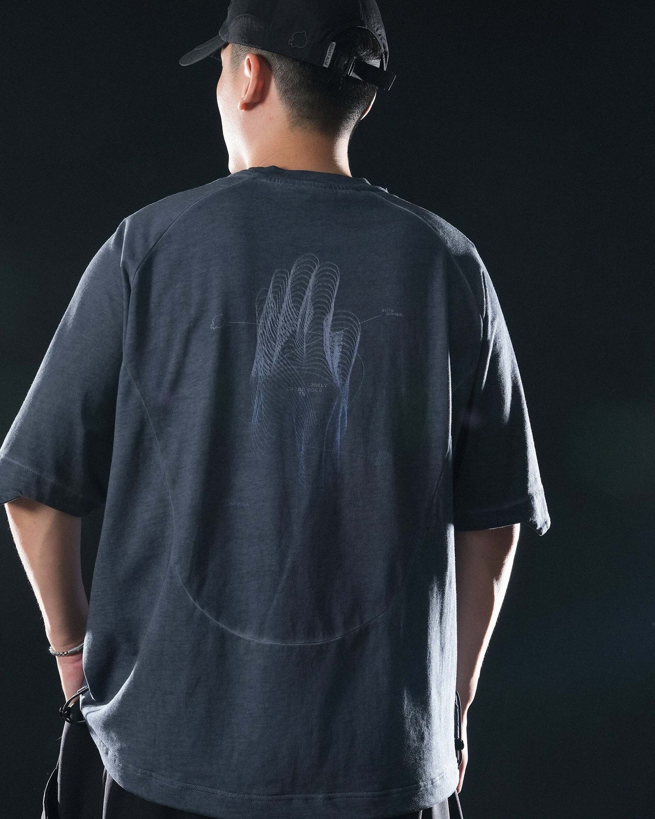 OCTO GAMBOL® / S25 OL-T Octo x Lonely.crocodile Silent Motion Graphic Tee
