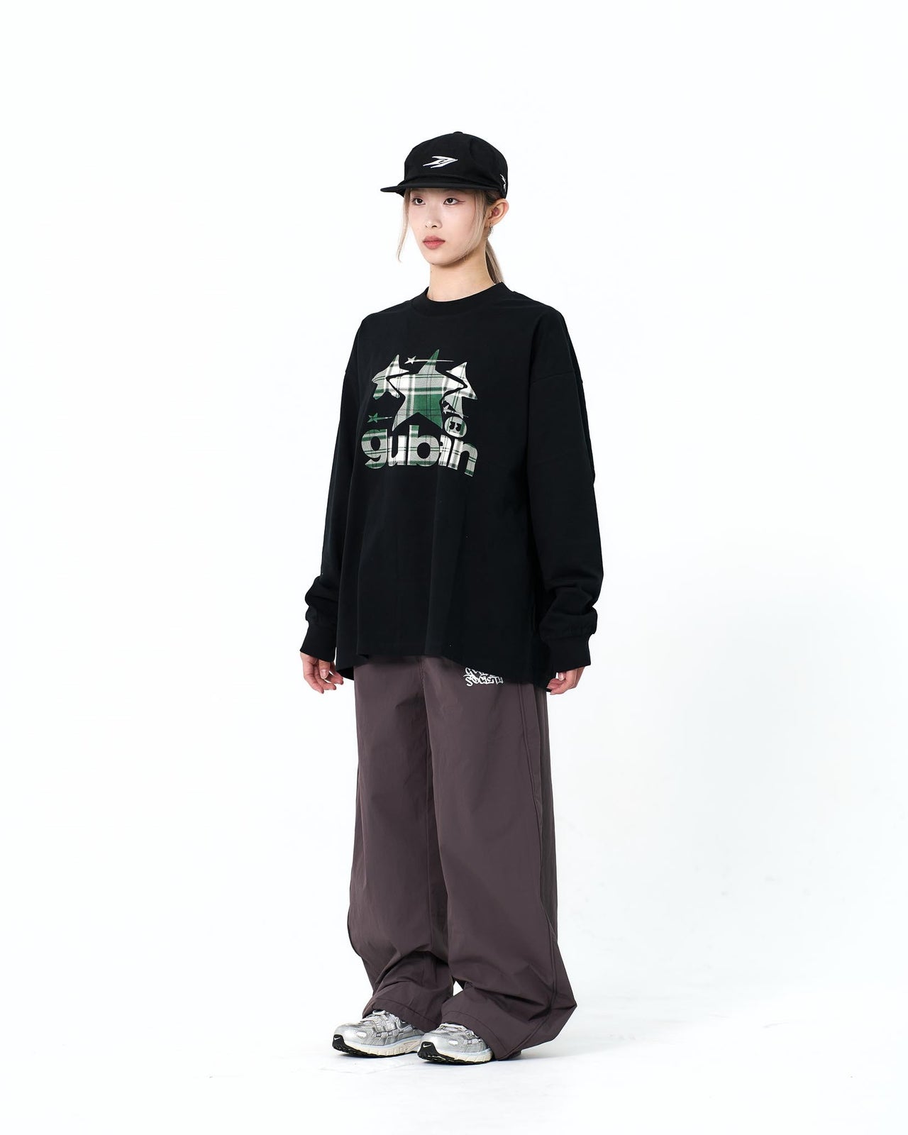 " MADE 𝗚𝘂𝗯𝗮𝗻 " 格子星星拼接寬鬆長袖