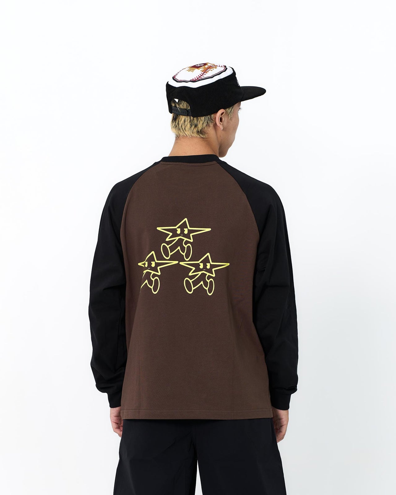 " MADE 𝗚𝘂𝗯𝗮𝗻 " 撞色 寬鬆 星星人 原創 打底 長袖上衣