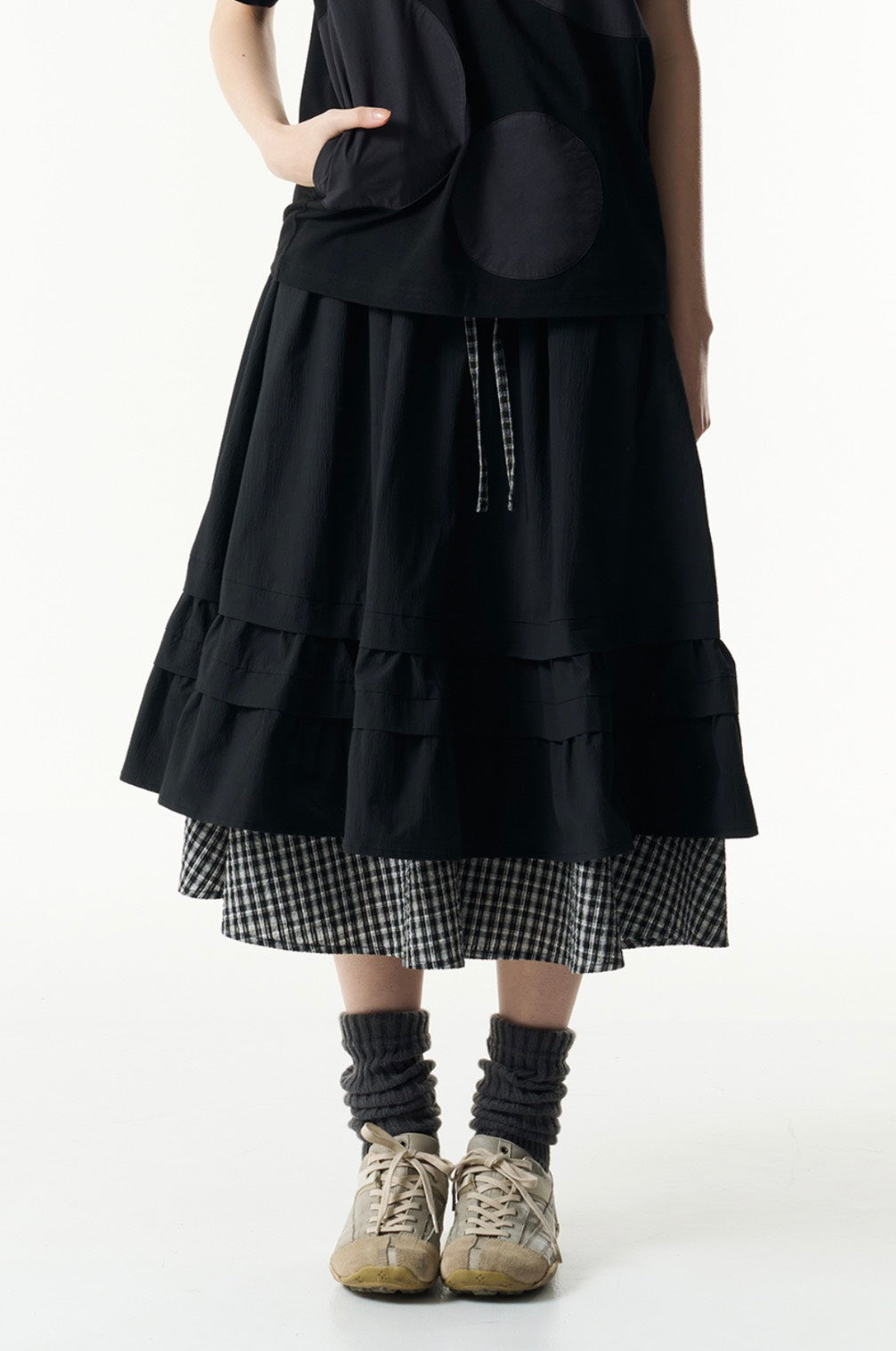TCM - (w) check pintuck layered skirt (BLACK) P-C183