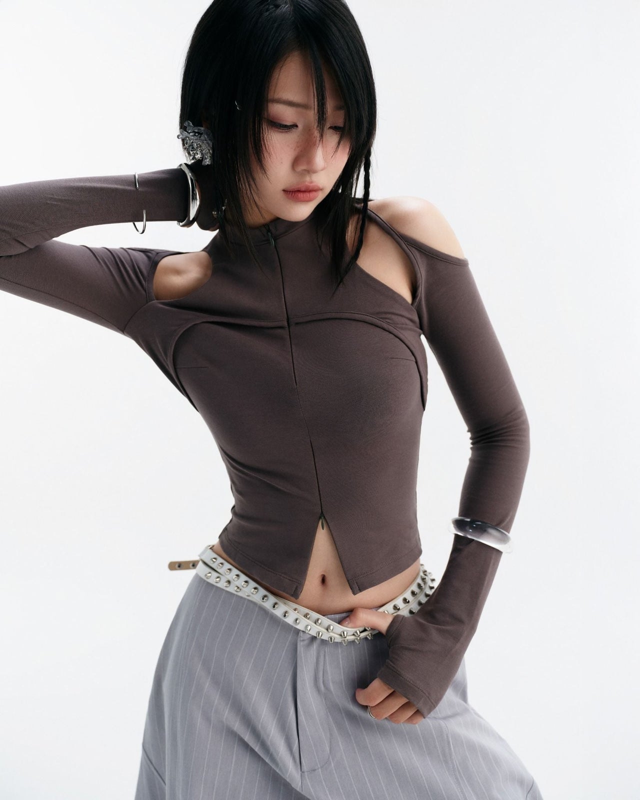 BUNNYHILL - T-B163 CASPIAN LONG SLEEVE TOP 高領鏤背上衣 (灰色)