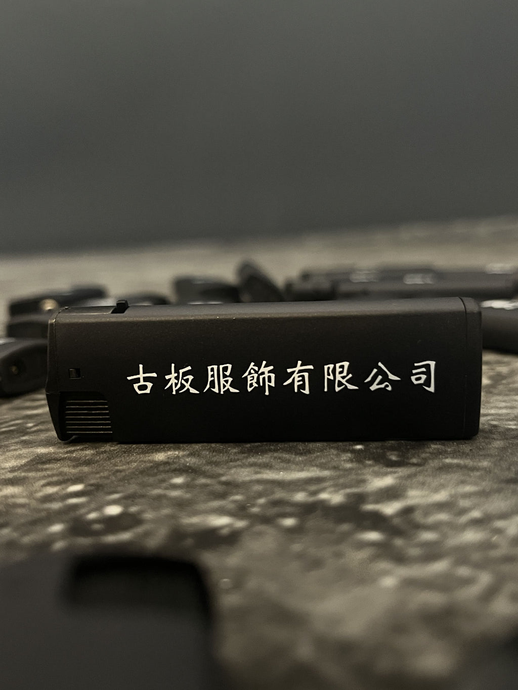 “MADE 𝗚𝘂𝗯𝗮𝗻 " G-02 - 古板服飾打火機