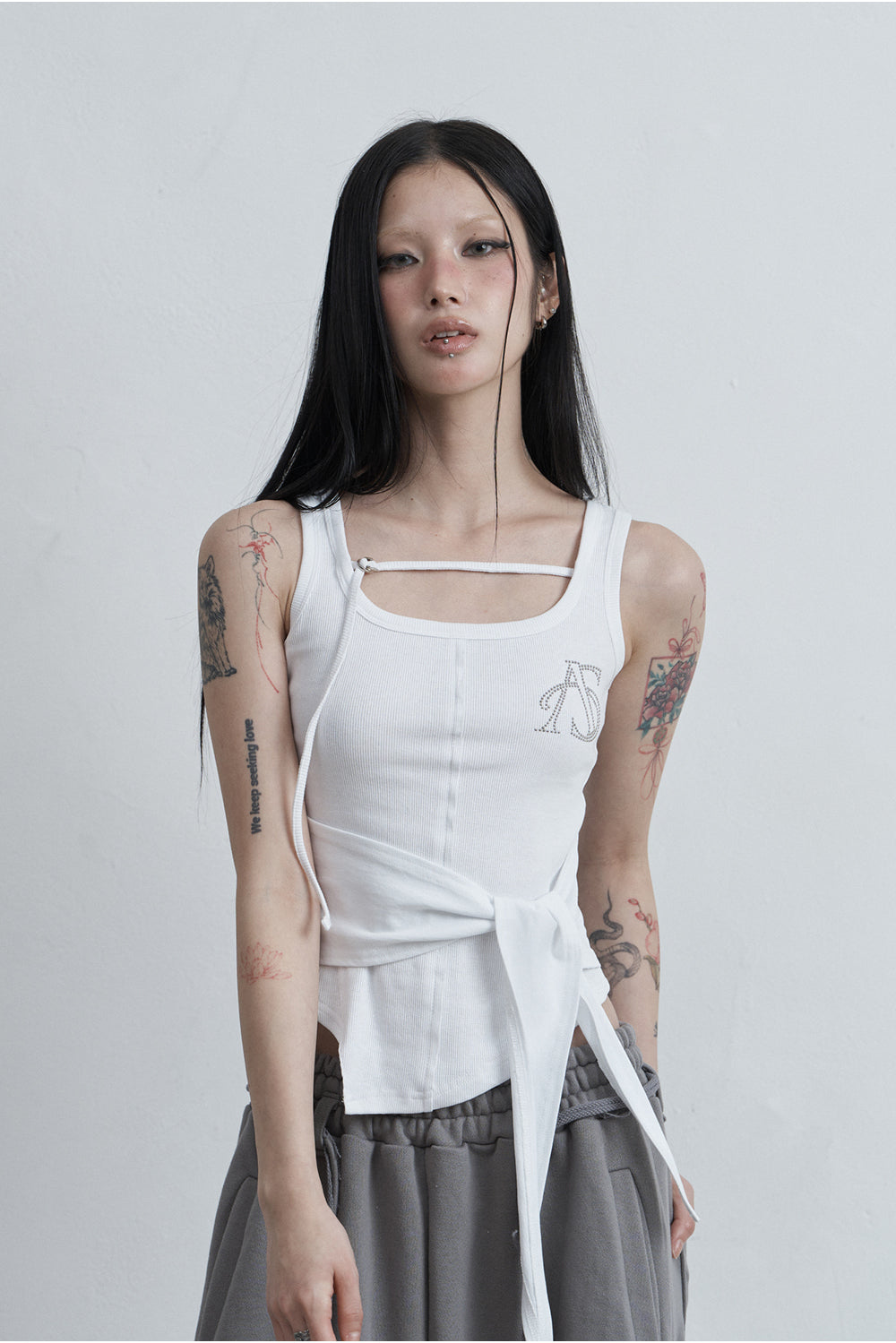 AS YOU ARE - WRAPPED TIDE SLEEVELESS (白色) T-A1141