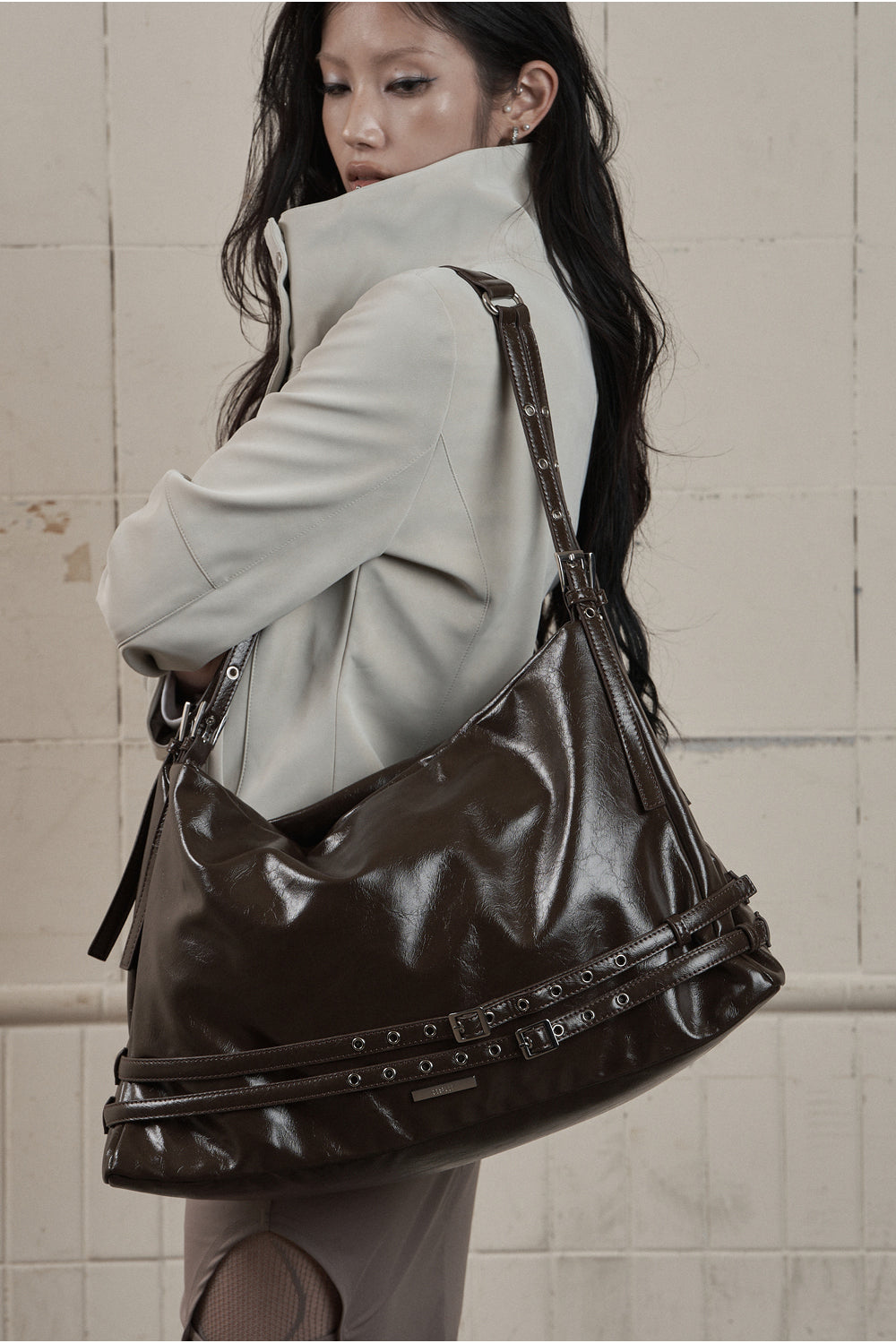 AS YOU ARE - BELTED BIG SHOULDER BAG (棕色) AC-A236