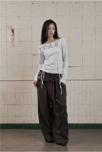 AS YOU ARE PUNCHING UNBALANCE OFF-SHOULDER (白色) T-A1139