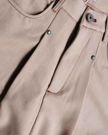 《NEVERLAND》2026.08 Rivet Suit Khaki Pants P-N179