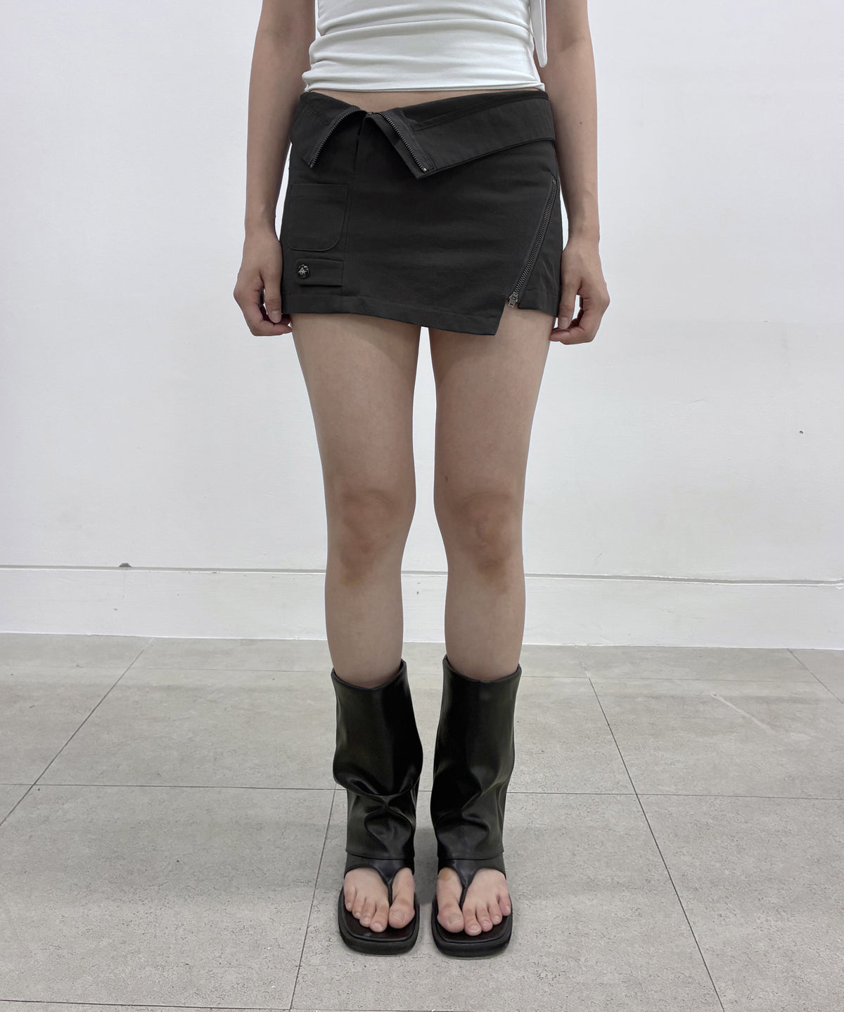 Asymmetrical Folded Skirt (FL-272_Black)
