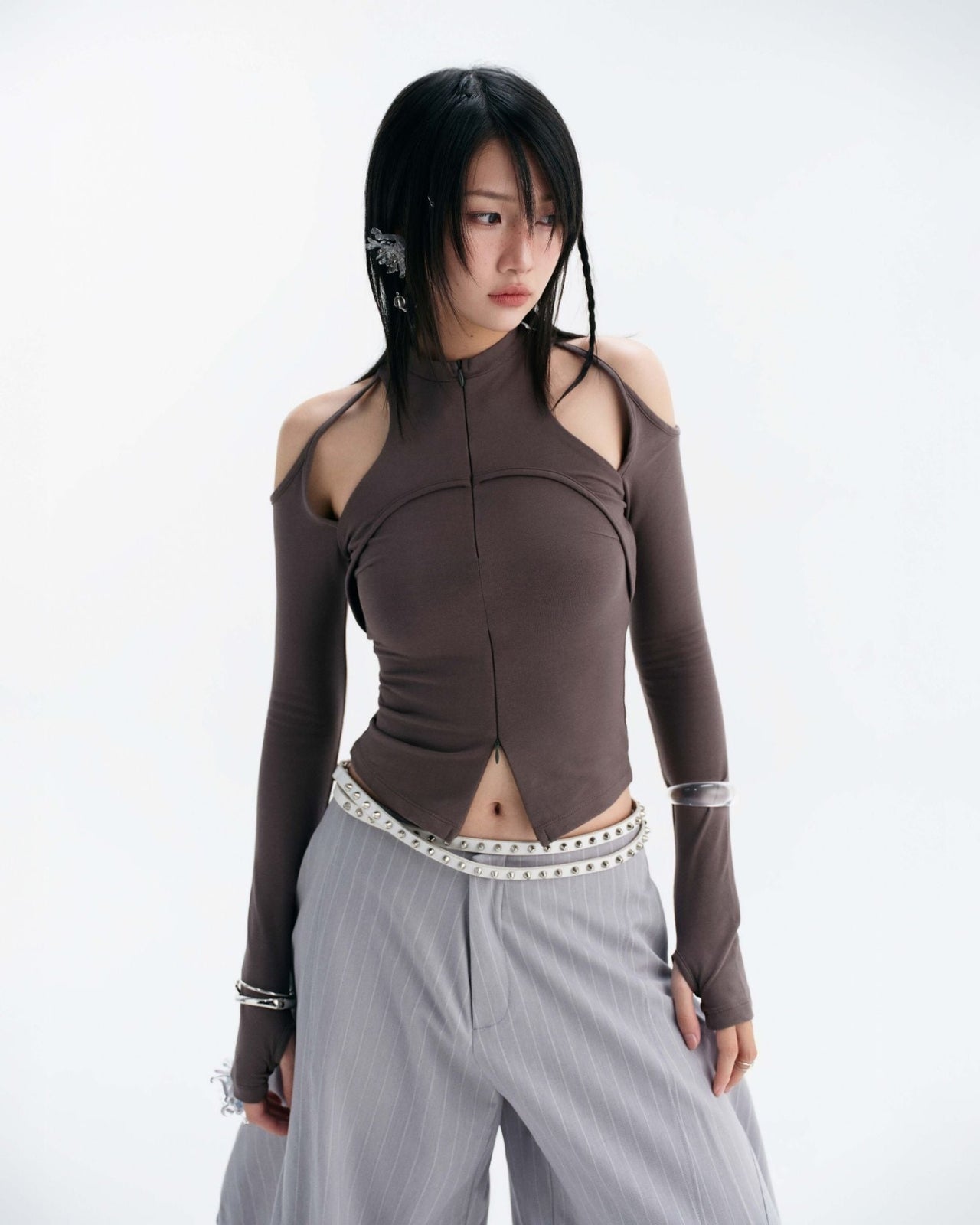 BUNNYHILL - T-B163 CASPIAN LONG SLEEVE TOP 高領鏤背上衣 (灰色)