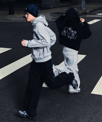 T-C151 CARRYON 26 Pre-Spring LIFE IS A BITCH Hoodie 內刷毛帽T 灰色