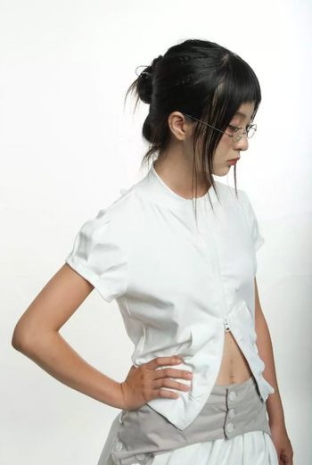 UYU.label 女士泡泡袖拉鍊短上衣 T-V1080