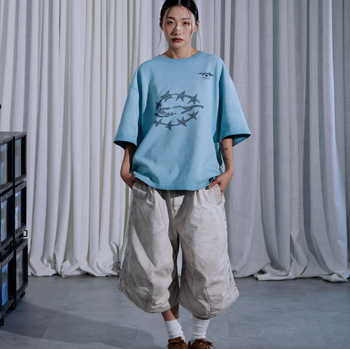 NEISH - HanD to HanD Tee(淺藍色) T-A1136