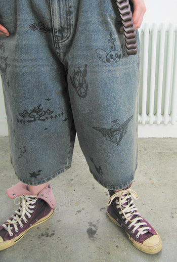 NICEGHOSTCLUB -BIG WIDE BERMUDA DOODLE DENIM PANTS 塗鴉短褲 [藍色] P-N156