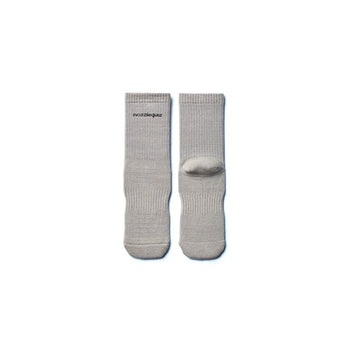 nozzle quiz® - Essential 素色 中筒 休閒襪 / 1