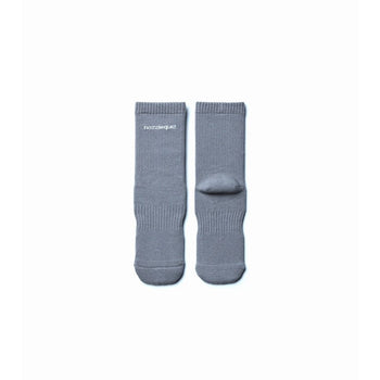 nozzle quiz® - Essential 素色 中筒 休閒襪 / 1