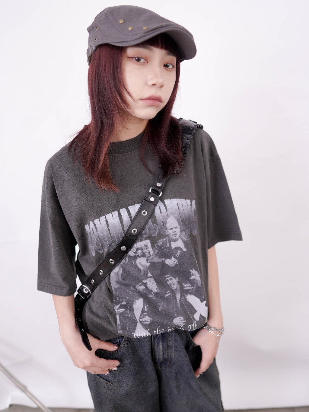 “MADE 𝗚𝘂𝗯𝗮𝗻 " Vintage 嗆紅辣椒 樂團 拍打仔 RHCP 水洗 短T