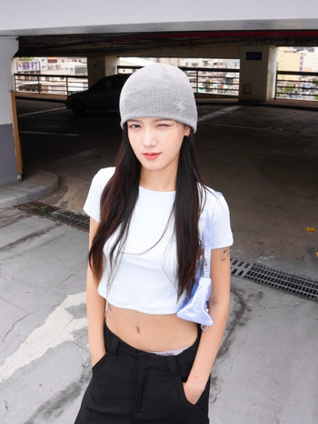 “MADE 𝗚𝘂𝗯𝗮𝗻 " GUBAN GIRL 原創 獨家開版 正肩 短板 女 純色 上衣