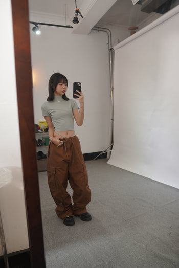 “MADE 𝗚𝘂𝗯𝗮𝗻 " 露背 運動 彈性 綁帶 顯瘦 腰身 辣妹 短袖上衣