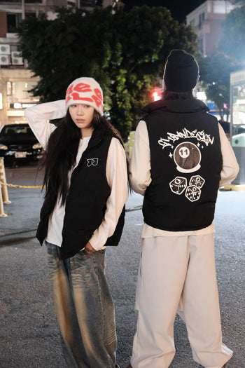 “MADE 𝗚𝘂𝗯𝗮𝗻 " 原創 雙面 羽絨 麵包 背心 塗鴉