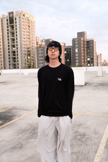 “MADE 𝗚𝘂𝗯𝗮𝗻 " 塗鴉 滑板 原創 全新面料 寬鬆  BOXY 215G 正肩 長袖Ｔ