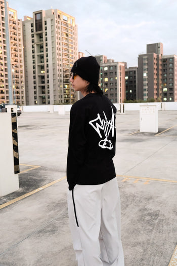 “MADE 𝗚𝘂𝗯𝗮𝗻 " 塗鴉 滑板 原創 全新面料 寬鬆  BOXY 215G 正肩 長袖Ｔ