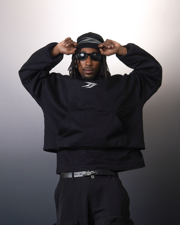 WBI 24SS UND-03 / WBI 青い Higanbana Hoodie