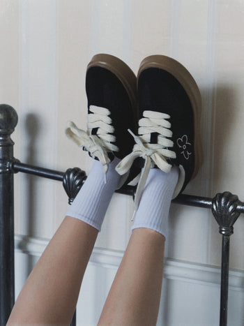 We Flower 德訓鞋 小花鞋 厚底 反絨皮 經典黑