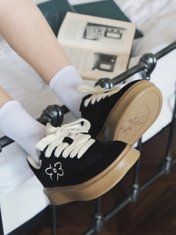 We Flower 德訓鞋 小花鞋 厚底 反絨皮 經典黑