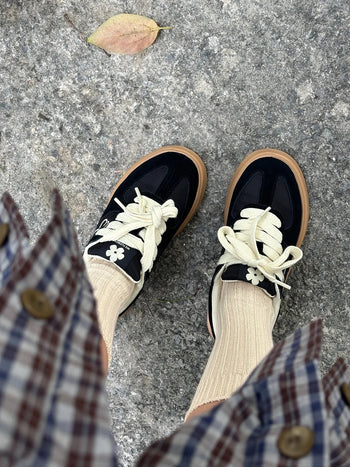 We Flower 德訓鞋 小花鞋 厚底 反絨皮 經典黑