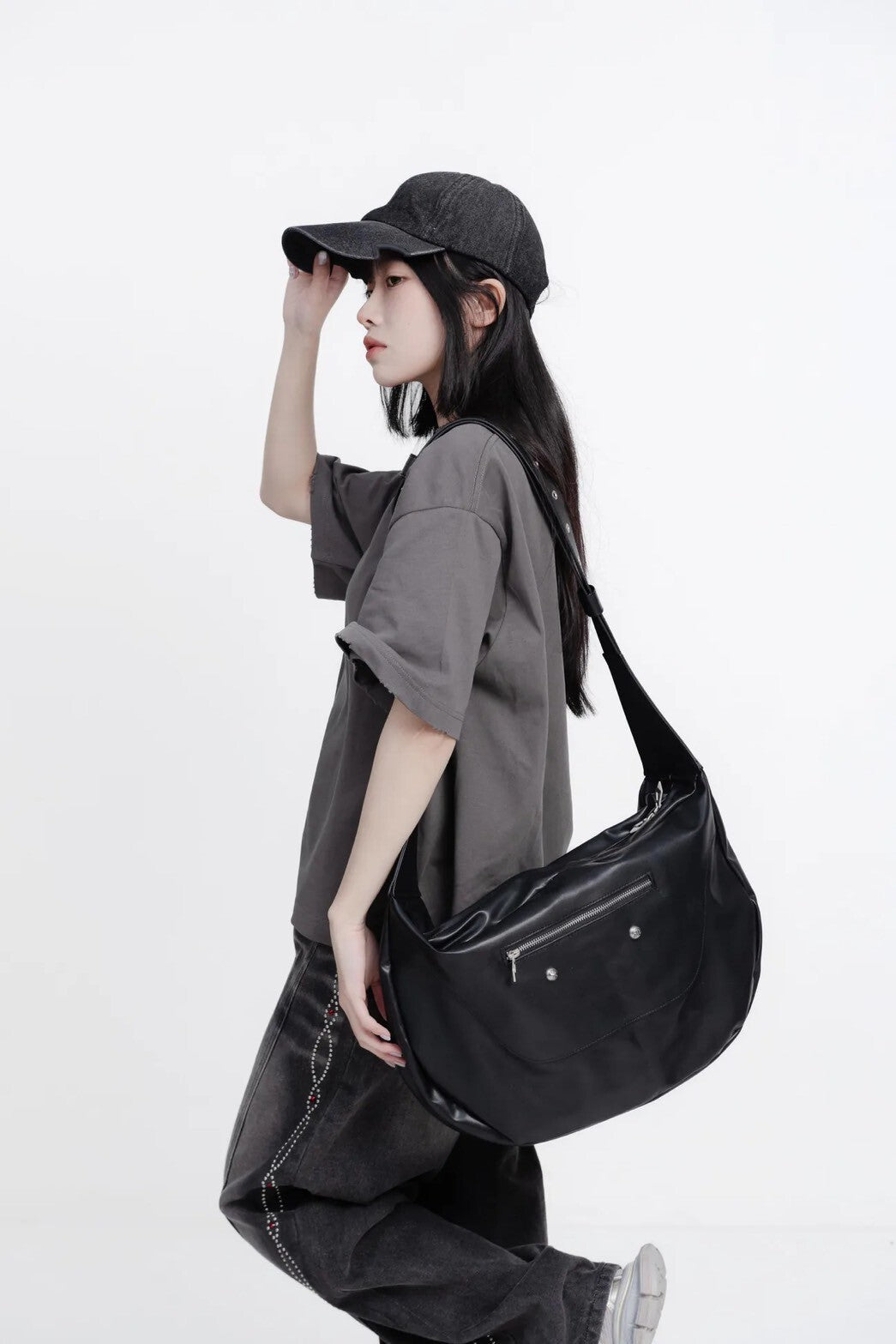 " SIMON " 卡美洛 超纖合成皮 皮革 斜跨包