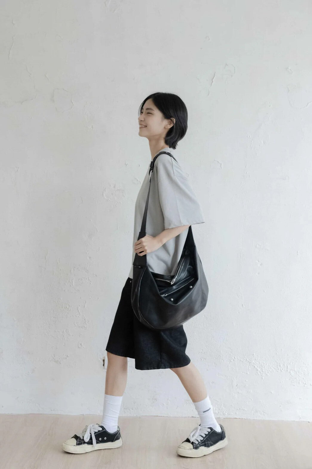 " SIMON " 卡美洛 超纖合成皮 皮革 斜跨包