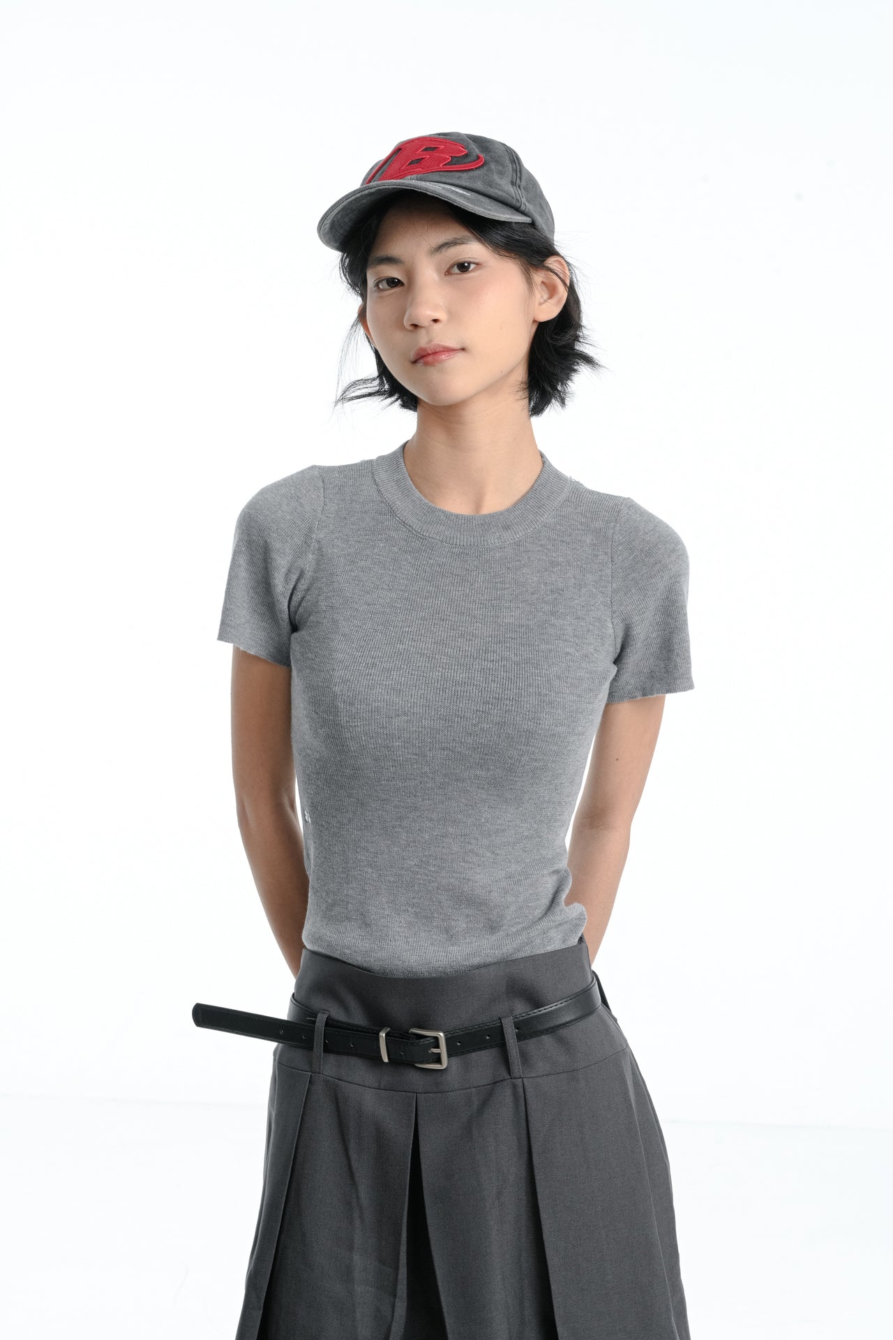 “MADE 𝗚𝘂𝗯𝗮𝗻 " 春夏 個性 露背 修身 針織 正肩短袖