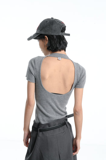 “MADE 𝗚𝘂𝗯𝗮𝗻 " 春夏 個性 露背 修身 針織 正肩短袖