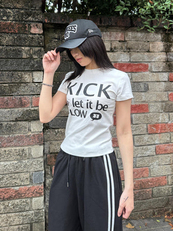 “MADE 𝗚𝘂𝗯𝗮𝗻 " KICK 小花 字母 萊卡 修身 彈力 短袖 上衣