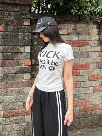 “MADE 𝗚𝘂𝗯𝗮𝗻 " KICK 小花 字母 萊卡 修身 彈力 短袖 上衣