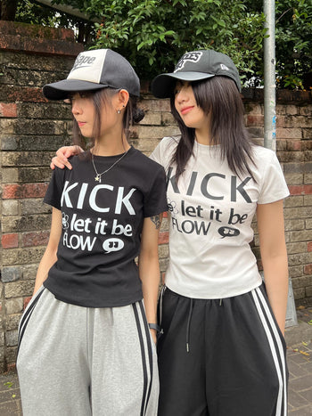 “MADE 𝗚𝘂𝗯𝗮𝗻 " KICK 小花 字母 萊卡 修身 彈力 短袖 上衣