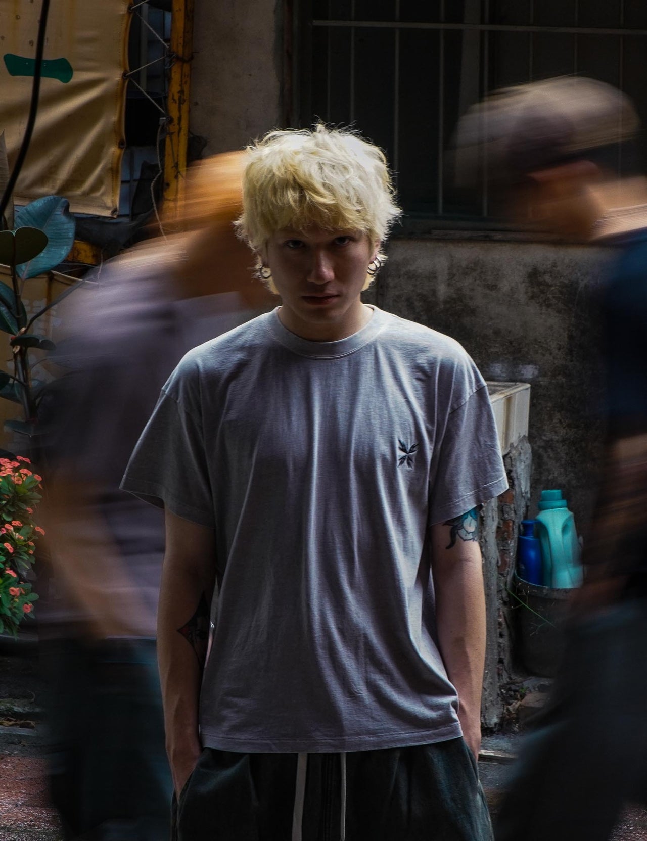 WBI 25SS EXO-判 / WBI E.X.O Rogue Mark TEE EXO-01