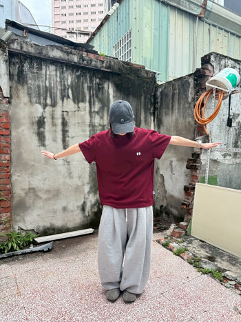 “MADE 𝗚𝘂𝗯𝗮𝗻 " BOXY 寬短 刺繡 美式 素色 上衣