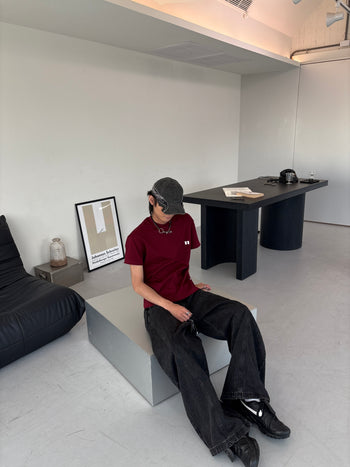 “MADE 𝗚𝘂𝗯𝗮𝗻 " BOXY 寬短 刺繡 美式 素色 上衣