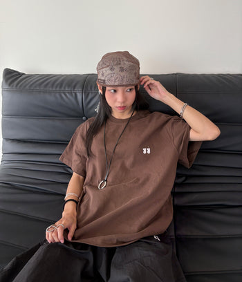 “MADE 𝗚𝘂𝗯𝗮𝗻 " BOXY 寬短 刺繡 美式 素色 上衣