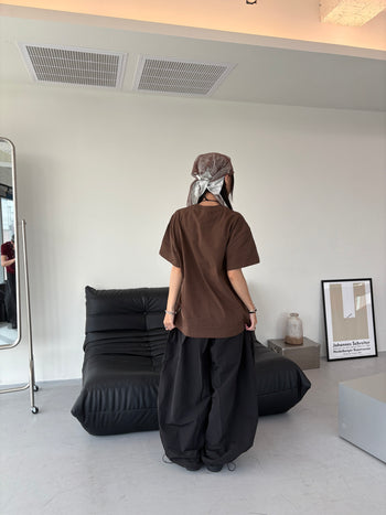 “MADE 𝗚𝘂𝗯𝗮𝗻 " BOXY 寬短 刺繡 美式 素色 上衣