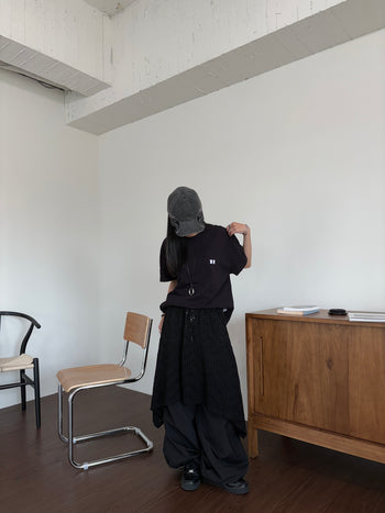 “MADE 𝗚𝘂𝗯𝗮𝗻 " BOXY 寬短 刺繡 美式 素色 上衣