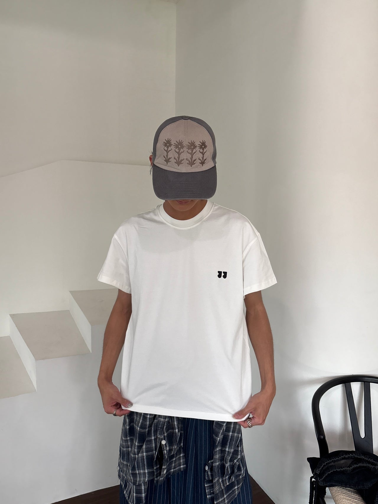 “MADE 𝗚𝘂𝗯𝗮𝗻 " BOXY 寬短 刺繡 美式 素色 上衣