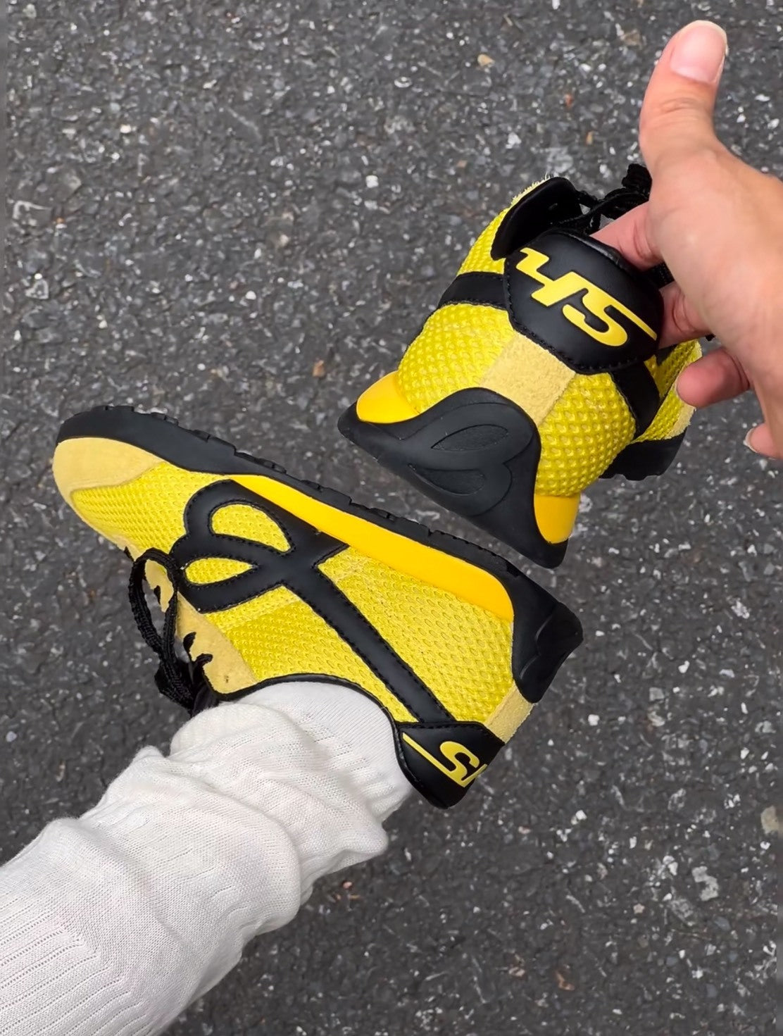 WeFlower HBDxS45 流電黃 復古 運動  網面 德訓鞋