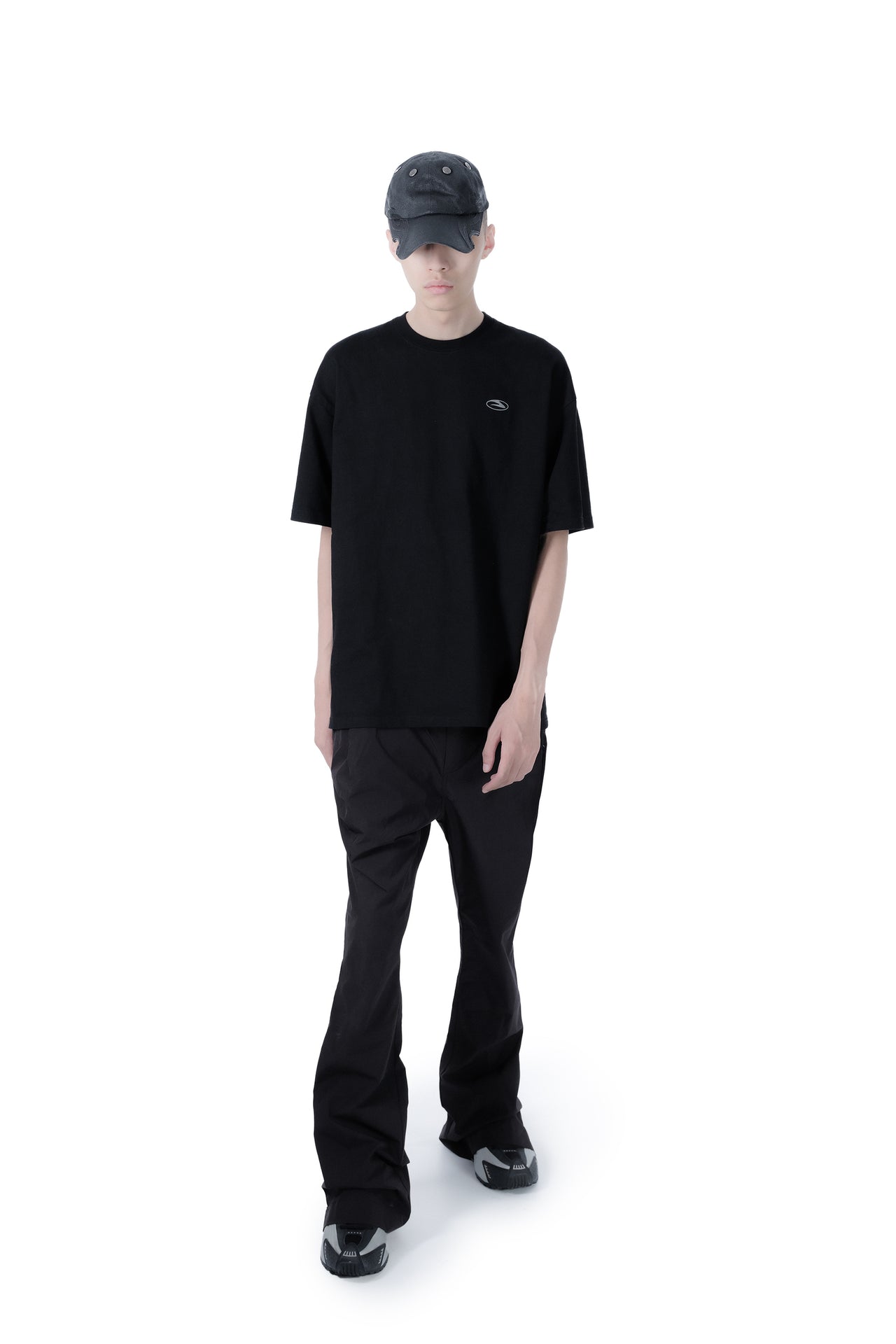 Jobdatasheet Water-Repellent Nylon Flare Pants D22