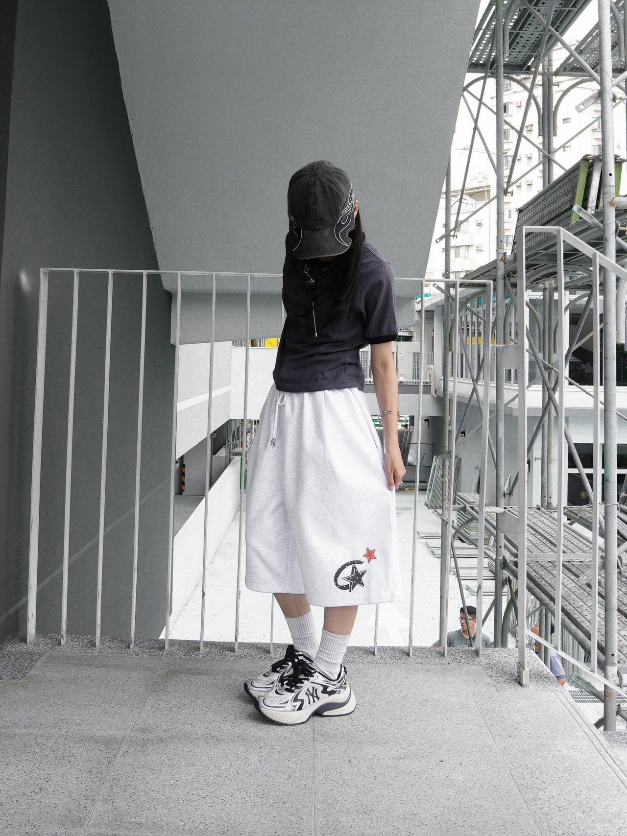 “MADE 𝗚𝘂𝗯𝗮𝗻 " 寬鬆 鬆緊 百慕達 日常 星星 棉褲 短褲