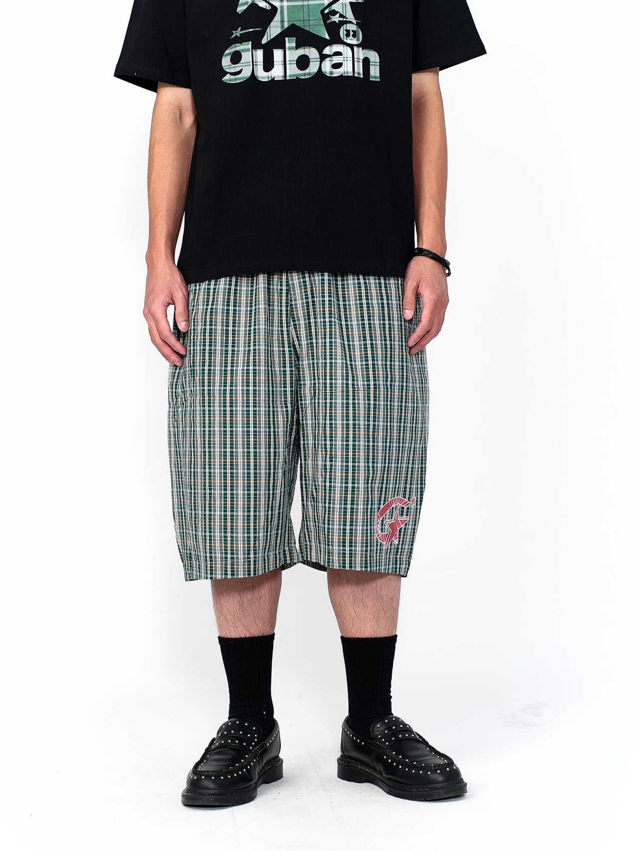 “MADE 𝗚𝘂𝗯𝗮𝗻 " 寬鬆 鬆緊 百慕達 綠色 格紋 短褲