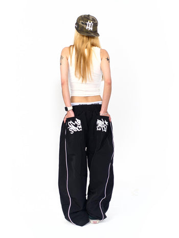 “MADE 𝗚𝘂𝗯𝗮𝗻 " 運動 街舞 抽繩 尼龍 番光 速乾 運動褲