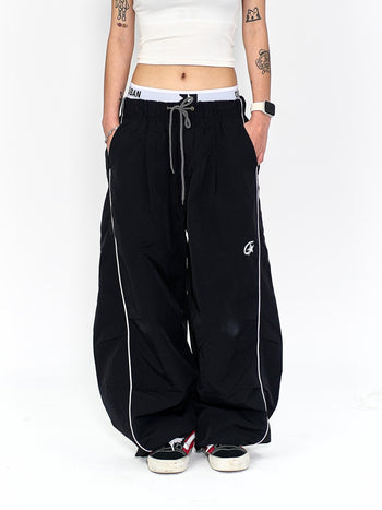 “MADE 𝗚𝘂𝗯𝗮𝗻 " 運動 街舞 抽繩 尼龍 番光 速乾 運動褲