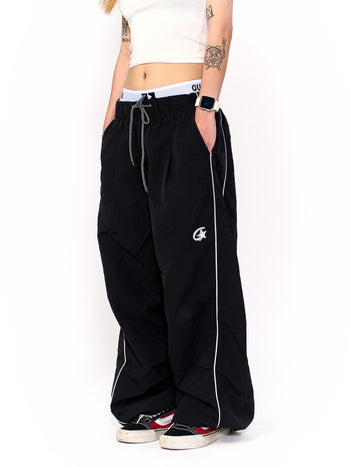 “MADE 𝗚𝘂𝗯𝗮𝗻 " 運動 街舞 抽繩 尼龍 番光 速乾 運動褲